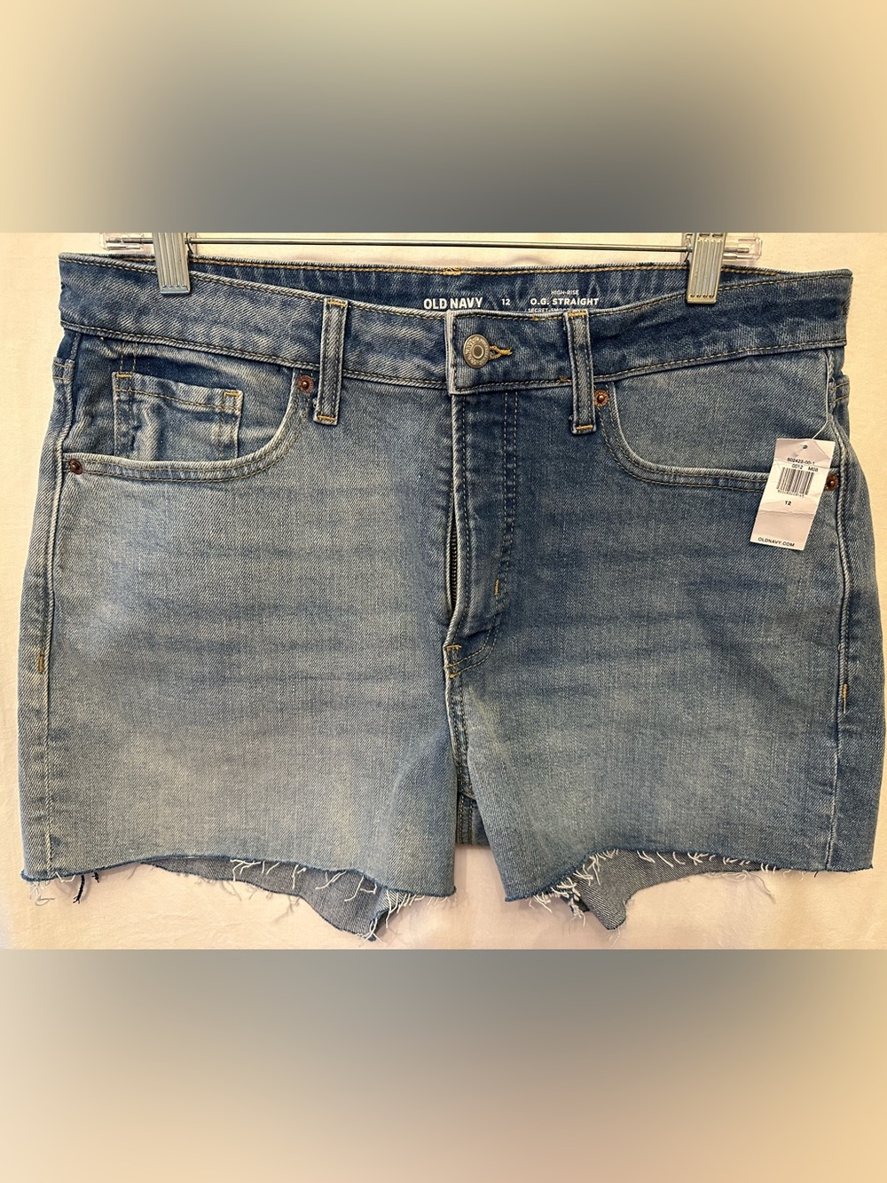 NWT Old Navy High Rise O.G. Straight Denim Shorts Size 12 Raw Hem